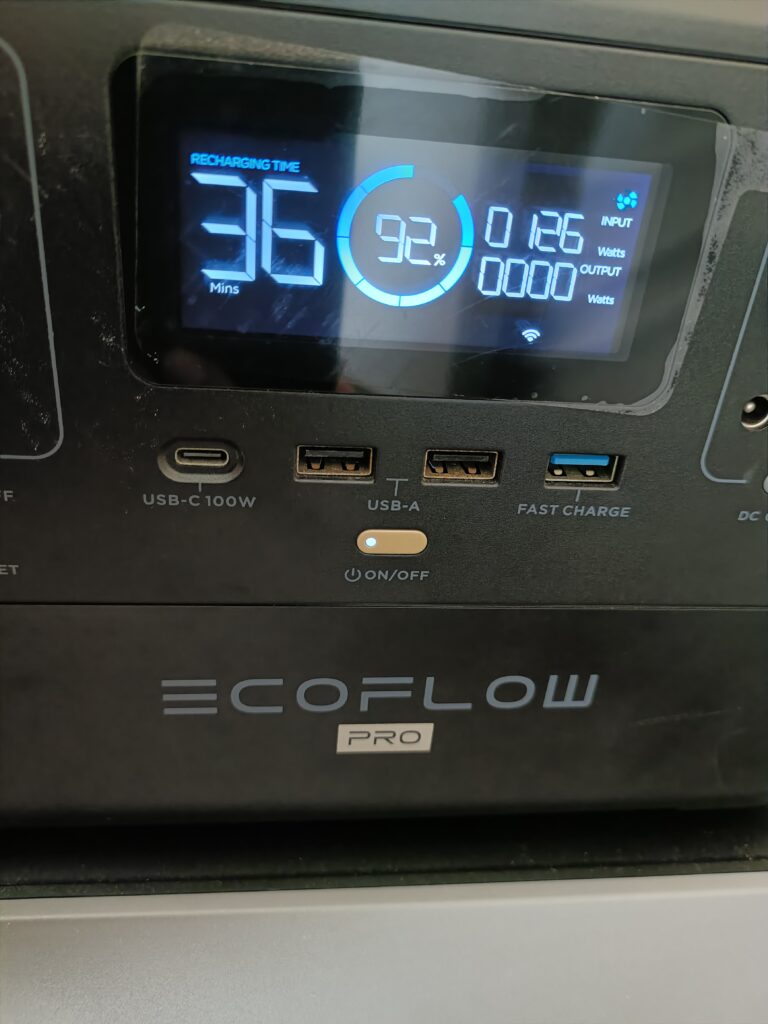 AC100Vで充電中